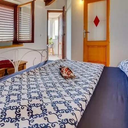 Holiday House Olea Villa *