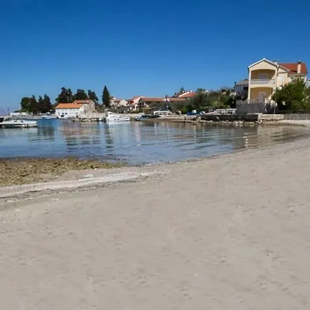 Holiday House Olea